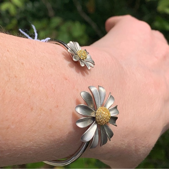 KATE SPADE Daisy Into the Bloom HINGED CUFF! Flower Mixed Metals Preppy Boho NWT - Picture 4 of 10